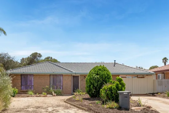 8 Cardiff Court, Craigmore SA 5114-Image