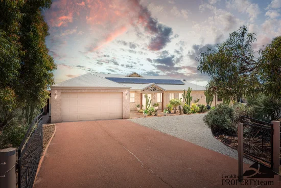 8 Carnalea Road, Moresby, WA 6530