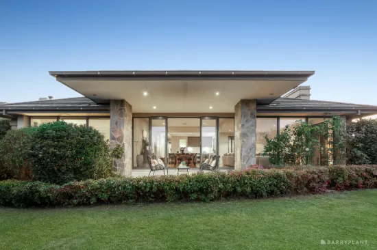 8 Carnoustie Lane, Chirnside Park, Vic 3116