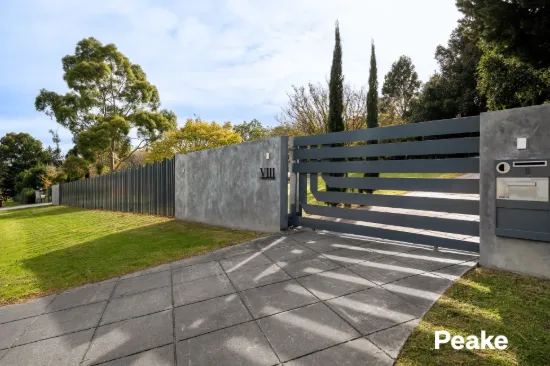 8 Caserta Drive, Berwick, Vic 3806
