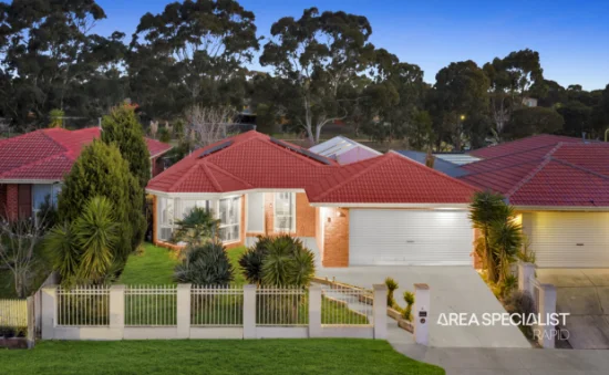 8 Castella Place, Hampton Park, Vic 3976