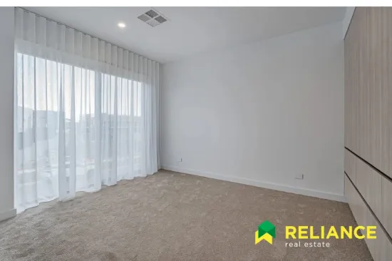8 Celestial Way, Greenvale, Vic 3059-Image
