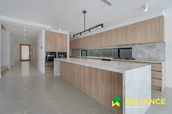 8 Celestial Way, Greenvale, Vic 3059-Image