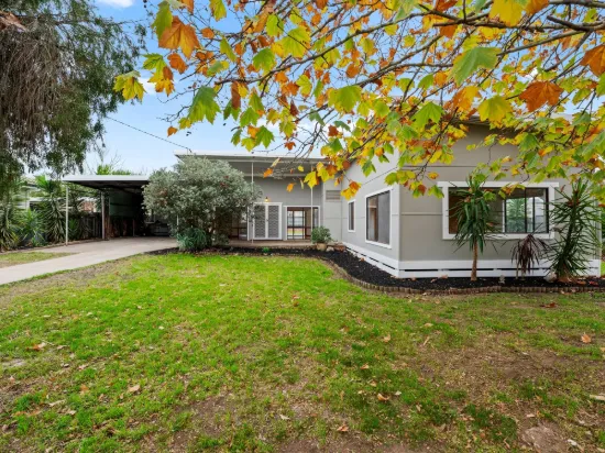 8 Charles Street, Benalla VIC 3672-Image