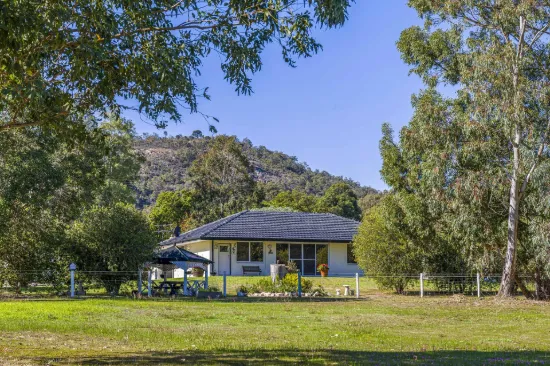 8 Chatfield Road, Serpentine, WA 6125