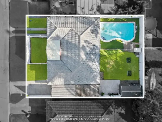 8 Clifton Street, Biggera Waters, Qld 4216-Image