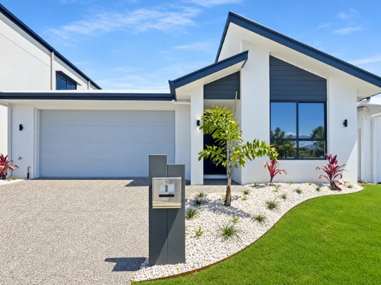 8 Clover Road, Palmview, Qld 4553