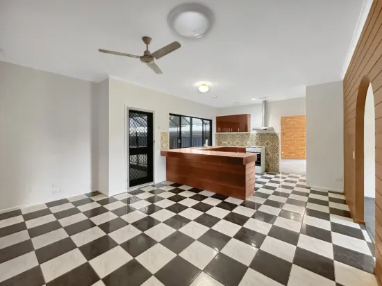 8 Cluny Drive, Buderim, Qld 4556