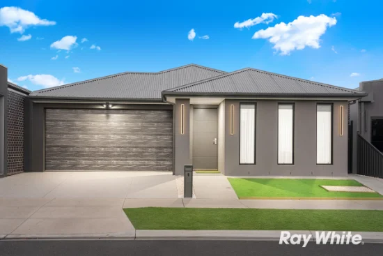 8 Columbus Road, Kalkallo, Vic 3064
