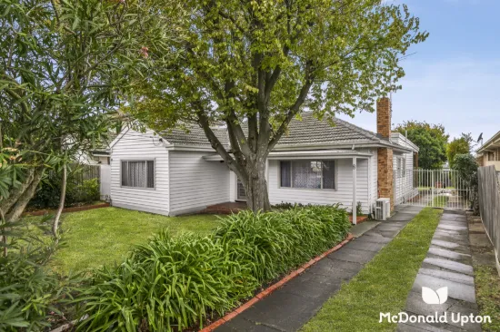 8 Dagonet Street, Strathmore, Vic 3041