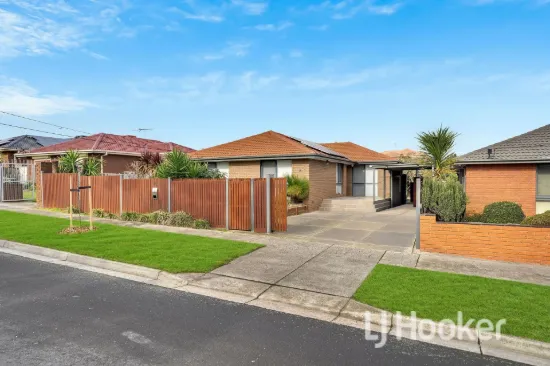 8 Dalbeattie Drive, Clarinda, Vic 3169