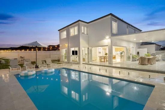 8 Deborah Avenue, Benowa Waters QLD 4217-Image
