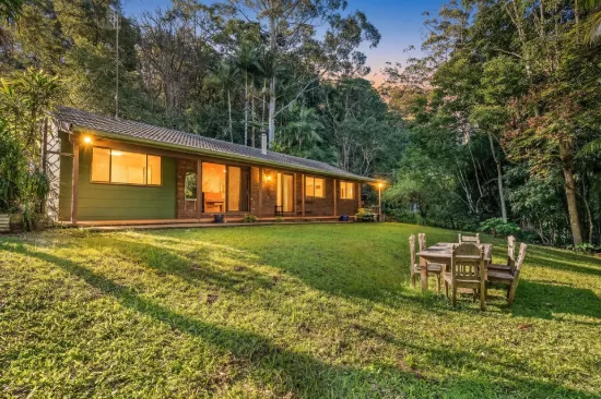 8 Denbos Crescent, East Lismore, NSW 2480