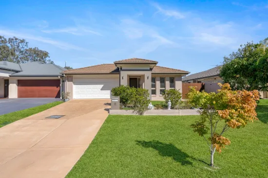 8 Densmore Street, Bracken Ridge, Qld 4017