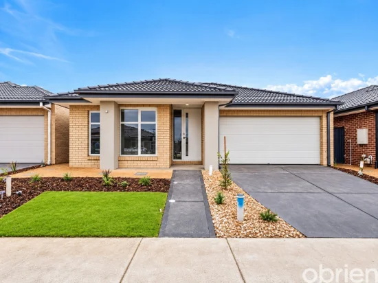8 Diesel Drive, Clyde North, Vic 3978