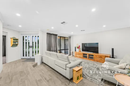 8 Diosma Way, Canning Vale, WA 6155-Image