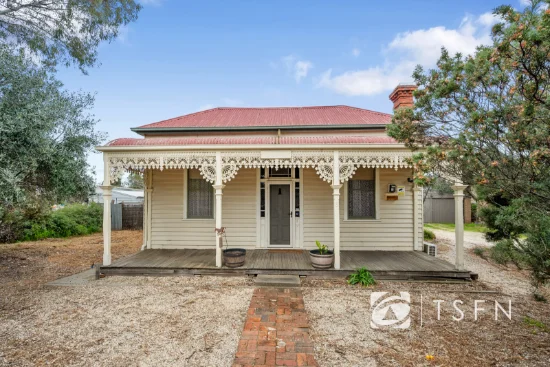 8 Dowding Street, California Gully, Vic 3556
