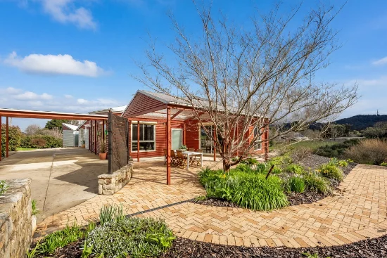 8 Drivers Road, Summertown, SA 5141