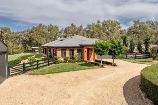 8 Drovers Court, Mansfield, Vic 3722