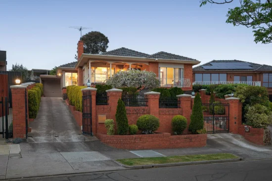 8 Duff Parade, Viewbank, Vic 3084