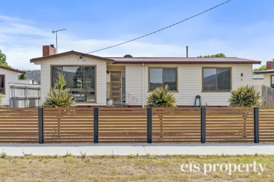 8 Dumas Terrace, New Norfolk, Tas 7140