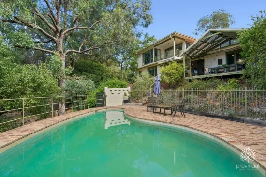 8 Echo Road, Kalamunda, WA 6076