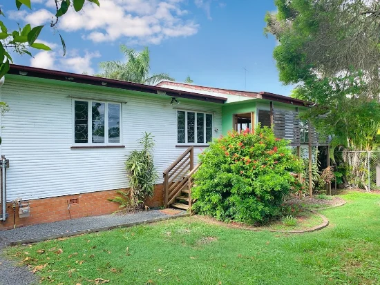 8 Edgar Street, Eastern Heights, Qld 4305 - For Rent