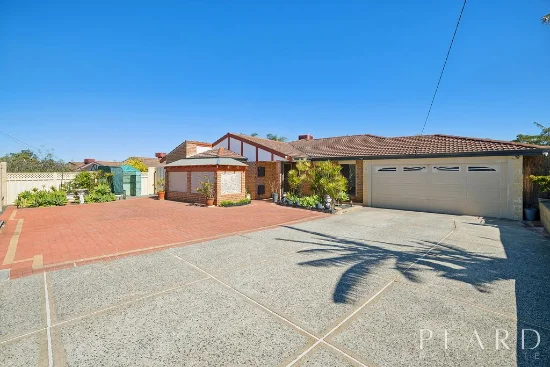 8 Emanuel Court, Marangaroo, WA 6064