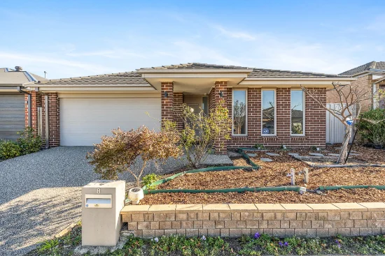 8 Everard Avenue, Clyde North VIC 3978 - For Rent