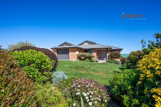 8 Ewington Way, Romaine, Tas 7320