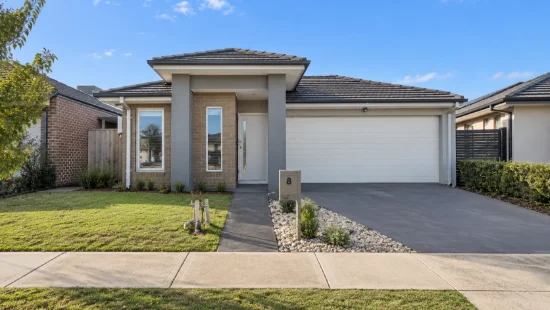 8 Fergus Street, Thornhill Park, Vic 3335