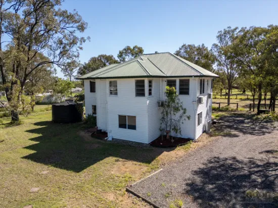 8 Fielding Road, College View, Qld 4343