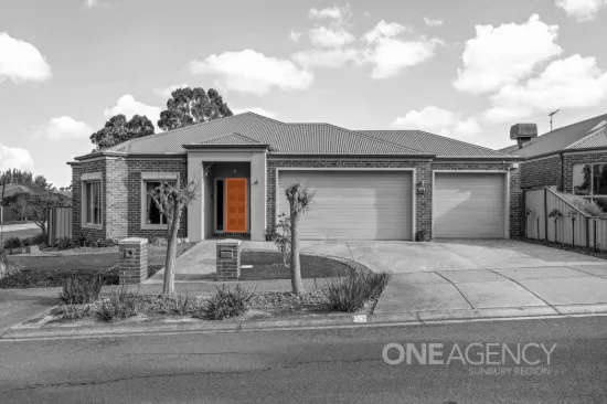8 Flamingo Parade, Sunbury, Vic 3429