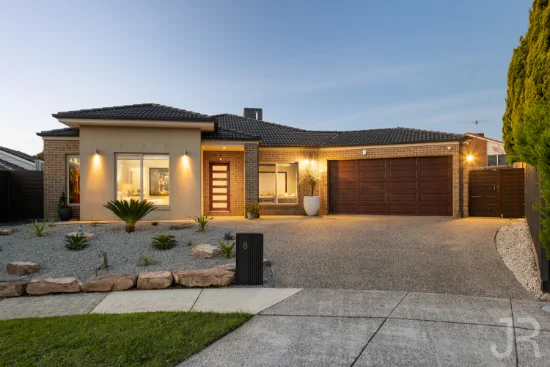 8 Foulds Court, Berwick, Vic 3806 - For Sale
