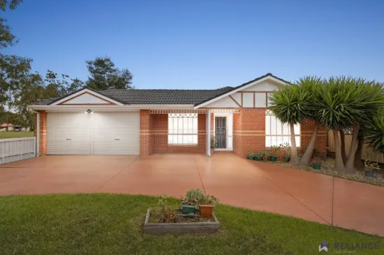 8 Foxton Place, Roxburgh Park, Vic 3064