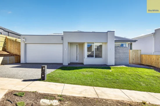 8 Garrong Street, Bacchus Marsh VIC 3340-Image