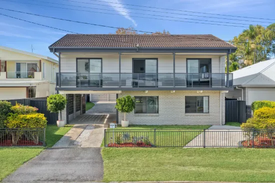 8 George Hely Crescent, Killarney Vale, NSW 2261
