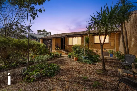 8 Giltinan Place, Holt, ACT 2615