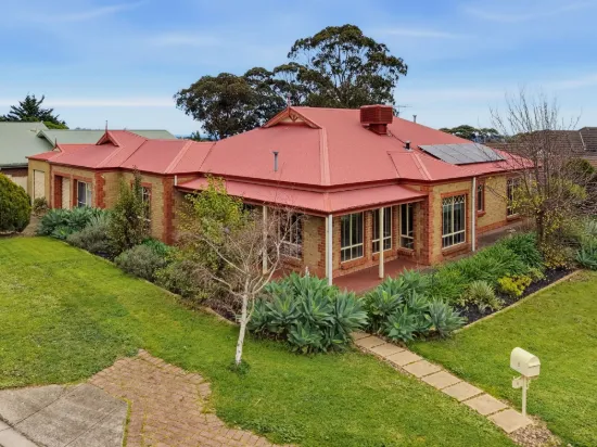 8 Gleneagles Road, Aberfoyle Park SA 5159-Image