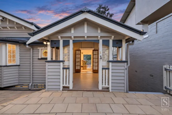 8 Goldsbrough Road, Taringa, Qld 4068