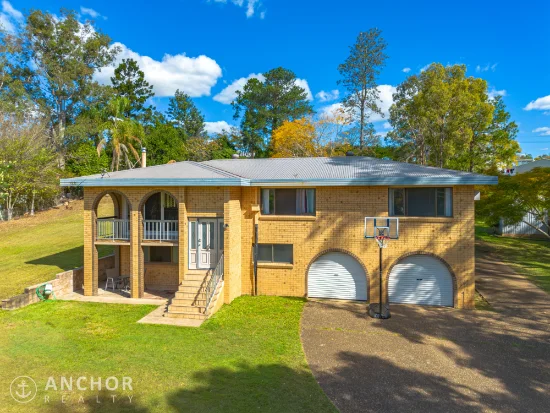 8 Goldstone Crescent, Southside, Qld 4570