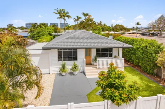 8 Goorawin Street, Runaway Bay QLD 4216-Image