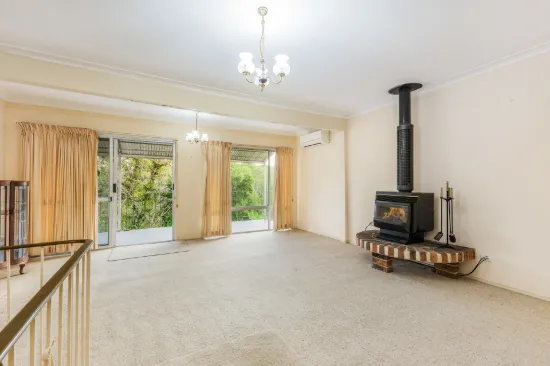 8 Gore Avenue, Kirrawee, NSW 2232