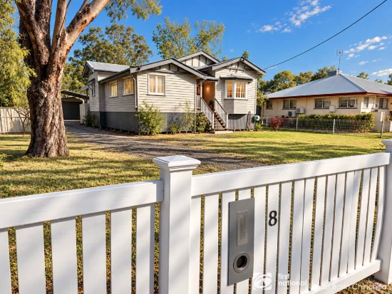 8 Gormleys Road, Chinchilla, Qld 4413