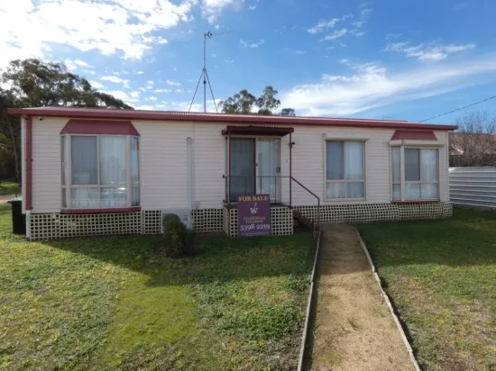8 Grant Street, St Arnaud, Vic 3478