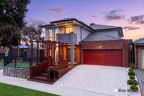 8 Hammersmith Way, Cranbourne East VIC 3977-Image