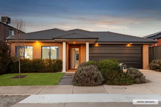 8 Hanlon Street, Kilmore, Vic 3764