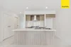 8 Hanover Circuit, Melton South VIC 3338-Image