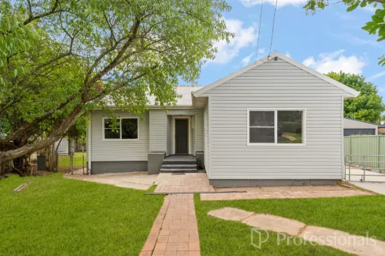 8 Hansard Place, West Bathurst, NSW 2795