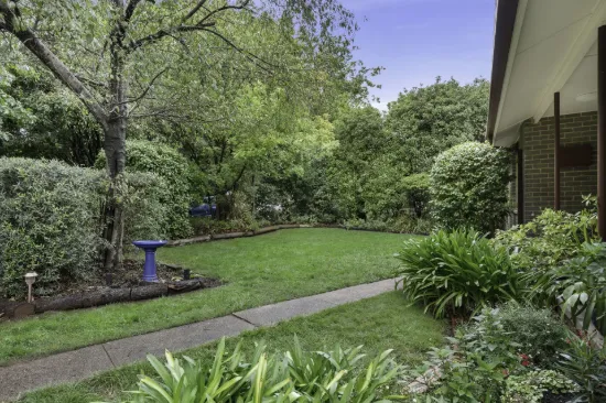 8 Harris Street, Hackett, ACT 2602